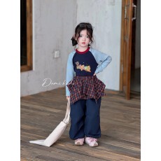 批发<b class='q'>女</b><b class='q'>童</b>春秋季炸街格纹屁帘工装裤套装2025新款儿童宝宝洋气卡通长袖