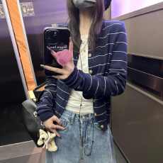 批发小香风<b class='q'>条纹</b><b class='q'>针织</b><b class='q'>开衫</b>女新款秋冬内搭长袖打底衫独特超好看上衣chic