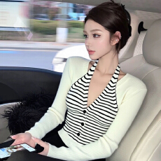 批发假两件条纹拼接挂脖针织衫女<b class='q'>轻熟</b>气质设计感打