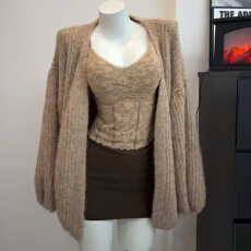 批发2025秋冬<b class='q'>新款</b>复古纯欲风宽松<b class='q'>毛衣</b>外套