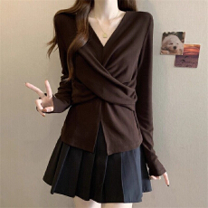 法式辣妹V领褶皱设计感收腰显瘦百搭开叉保暖打底上衣