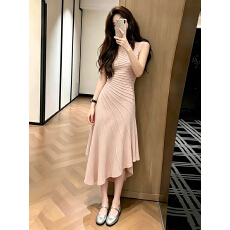 批发法式红色<b class='q'>不规则</b>温柔无袖背心连衣裙女夏季小个子气质收腰修身长裙