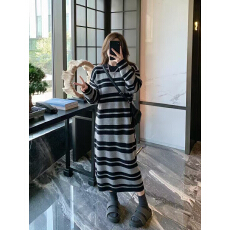 批发针织毛衣条纹长袖连衣裙女<b class='q'>春</b>秋季2026新款法式长裙