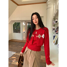 批发时尚套装撞色菱格短款针织开衫女秋冬内搭花边吊带背心 甜辣两件