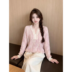 批发2026秋冬新款温柔<b class='q'>蕾丝拼接</b>V领粉色针织衫女长袖单穿镂空毛线上衣