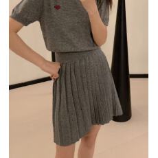批发韩系miu系百褶针织<b class='q'>半身裙</b>