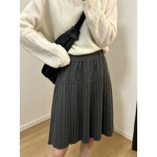 批发深灰色针织百褶半身裙女秋冬新高腰<b class='q'>清新</b>文艺百搭休闲A字中长裙子