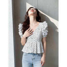 批发法式碎花飞飞袖衬衫女夏季新款设计感荷叶边娃娃衫小个子雪纺上衣