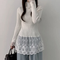 批发已出货 韩国chic拼接蕾丝<b class='q'>裙摆</b>甜美减龄显瘦百搭套头打底针织衫