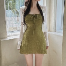批发已出货 <b class='q'>韩国</b>chic绿色吊带<b class='q'>连衣裙</b>修身短款包臀裙