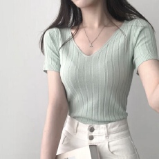 批发已出货 韩国chic鸡心领<b class='q'>打底衫</b>宽松糖果色冰丝短袖针织上衣