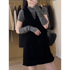 批发2025秋季半高领灰色波点打底衫黑色<b class='q'>丝</b>绒背心<b class='q'>连衣裙</b>两件套装