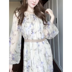 批发法式度假风紫色碎花<b class='q'>连衣裙</b>女灯笼袖衬衫裙显瘦气质长裙