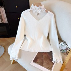 实拍2025冬季新款打底针织衫网纱拼接漏锁骨蕾丝半高领内搭毛衣