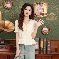 批发实拍2026<b class='q'>夏</b>季蕾丝娃娃领衬衫薄款短袖开衫洋气修身小衫