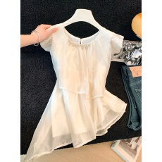 批发实拍2026夏季新款纱感<b class='q'>雪纺衫</b>小飞机袖<b class='q'>不规则</b>斜下摆上衣仙气飘飘