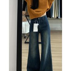 批发美式复古蓝不贴腿微喇<b class='q'>牛仔裤</b>女2025秋季新款高腰显瘦阔腿喇叭裤子