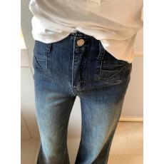 批发复古蓝微喇<b class='q'>牛仔裤</b>女2026春季新款宽松显瘦垂感不贴腿拖地喇叭裤子