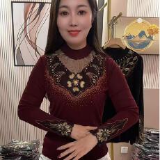 批发蕾丝打底衫女加绒加厚秋冬新款<b class='q'>长袖</b>2025年时尚百搭气质镶钻上衣