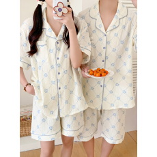 批发实拍实价 夏装新款蓝色花朵短袖短裤情侣套装家居服<b class='q'>睡衣</b>