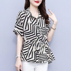 批发<b class='q'>时尚</b>妈妈气质夏装洋气条纹衬衫新款女装夏季衬衣短袖显瘦宽松上衣
