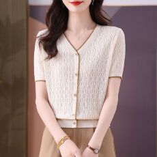 批发2026新款夏季<b class='q'>妈妈装</b>洋气薄款V领针织衫上衣显瘦小衫冰丝短袖T恤女