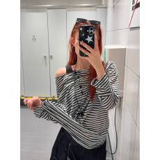 批发原版面料慵懒风撞色条纹露肩长袖<b class='q'>T</b><b class='q'>恤</b>女新款宽松休闲薄款上衣