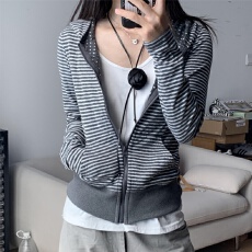批发2025新款拼接条纹<b class='q'>开衫</b><b class='q'>卫衣</b>女春秋设计感修身显瘦美式辣妹连帽外套