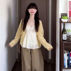 批发（原版面料）杏色打底内衣吊带上衣<b class='q'>套装</b>女2026春季新款韩系巨好看