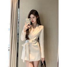 批发JustQin 气质缎面中<b class='q'>长款</b><b class='q'>西装外套</b>女设计感绑带休闲西服秋季新款
