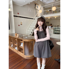 批发楞之岛2025秋冬新款韩系甜美少女感波点蝴蝶结背带花苞<b class='q'>连衣裙</b>女