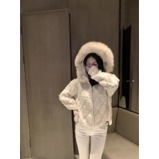 J11 Studio/ Di*r糯糯小狐狸 日常时髦短款连帽狐狸毛皮草外套 女