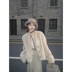 批发极简风短外套仿托卡<b class='q'>秋</b>冬皮毛一体毛毛外套2025高级感时尚百搭大衣