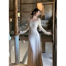 批发与花叙长袖插片针织<b class='q'>连衣裙</b>