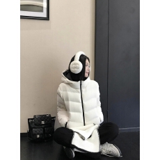 5werkwen Moncl*r 排骨羽绒 三星90白鸭绒撞色连帽轻盈无压羽绒服