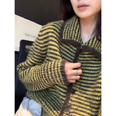批发韩系复古条纹撞色翻领毛衣外套女秋<b class='q'>冬</b>高级感小众加厚软糯针织开衫