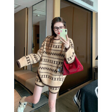 批发圆领毛衣套装女2025新款秋冬加厚复古慵懒宽松休闲针织<b class='q'>短裤</b>两件套