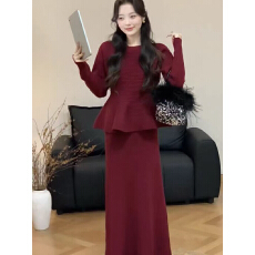 批发2025新款韩系气质时尚高级感坑条伞边针织上衣+高腰半身裙两件套