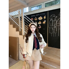 批发麻吉麻吉mochi海德公园假两件针织<b class='q'>上衣</b>百搭半裙加棉棒球外套