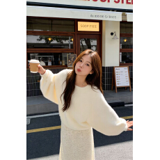 批发<b class='q'>韩</b>系氛围感穿搭高级感巨好看慵懒<b class='q'>风</b>奶fufu白色针织衫半身裙两件套