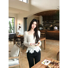 批发木子李的李柔织白烬设计感长袖方领内搭蕾丝加绒针织喇叭长<b class='q'>裤</b>冬