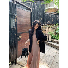 批发黄一粒 NORA STUDIO巴黎晚风黑色<b class='q'>休闲</b>宽松西装外套女西服上衣