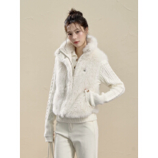 批发iNSLiiSA <b class='q'>秋</b>冬新款温柔风毛绒马甲女韩系小众开衫外穿小个子上衣