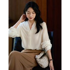 批发笑涵阁 优雅轻奢感 <b class='q'>真丝</b>丝绒气质V领单排扣显瘦长袖<b class='q'>衬衫</b>上衣女