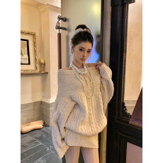 批发御姐气质女神范套装女秋<b class='q'>冬</b>白色一字肩长袖毛衣高腰针织短裙两件套