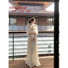 批发kubiliv心动缪斯设计感压褶斗篷无袖上衣高腰百褶伞裙两件套