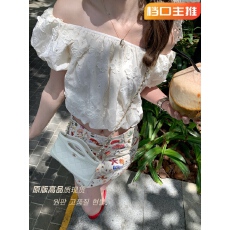 批发孔真烦呐纸翼少女一字肩小众设计感衬衫女夏2026新款露肩上衣