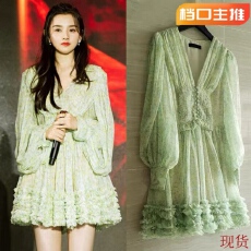 批发宋祖儿张嘉倪<b class='q'>明星</b>同款 2026新<b class='q'>款</b>长袖绿色V领雪纺碎花<b class='q'>连衣裙</b>女