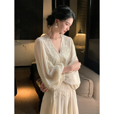 从一时刻玲琅天工温柔气质V领长袖连衣裙万针定位珠绣长短版