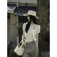 批发高级感圆领带丝巾短袖针织衫2026夏季新款独特超好看气质百搭上衣